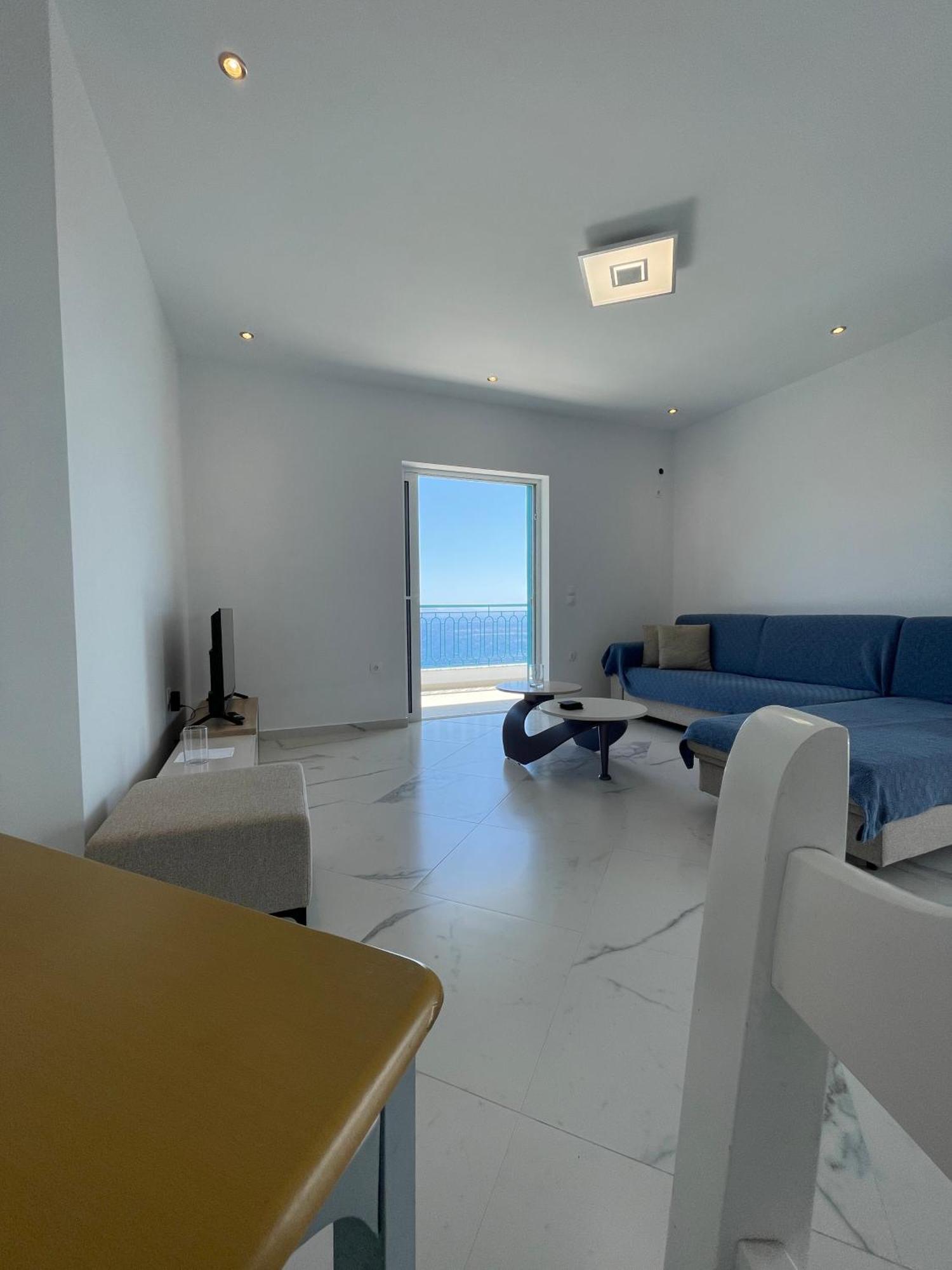 Apartment Endless Blue Dhermi